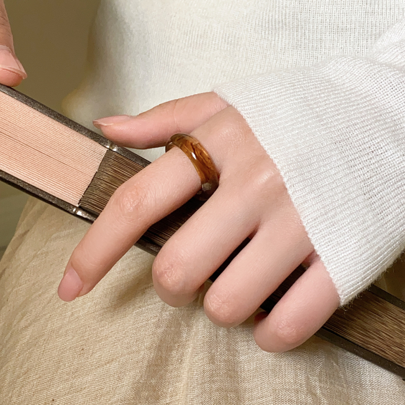 Inel geometric din acrilic, lucrat manual, stil Maillard, accesoriu feminin