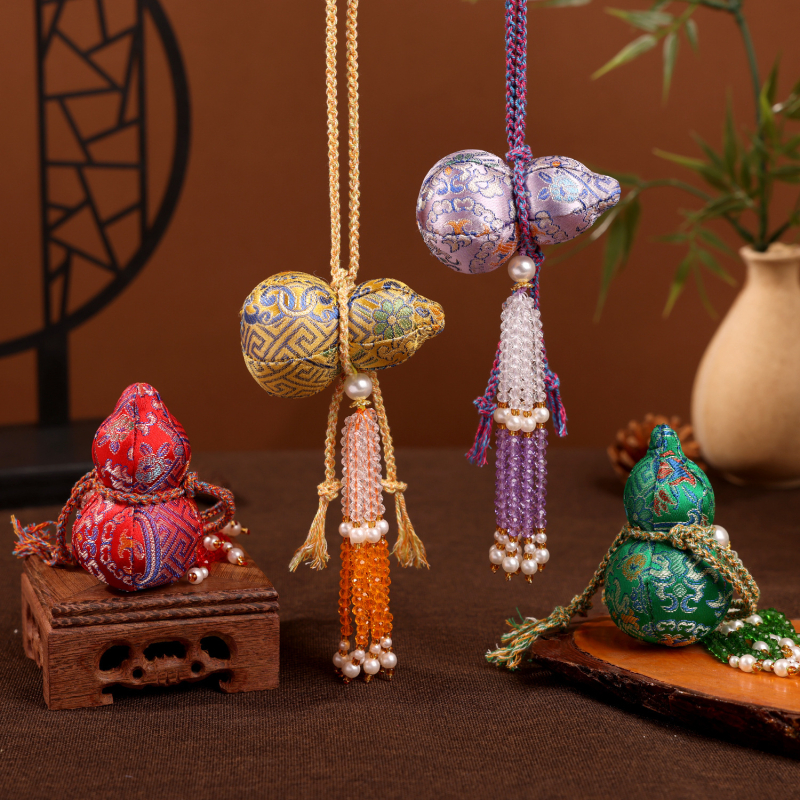 Κρεμαστό σε σχήμα κολοκύθας με κρύσταλλο φούντα, κεντημένο Song brocade, αξεσουάρ Hanfu (Brand: Jutong; Υλικό: Brocade; Στυλ: Εθνοτικό; Κατασκευή: Ημιχειροποίητο και ημιμηχανικό; Ιδέες δώρου: Γενέθλια, Μετακόμιση)