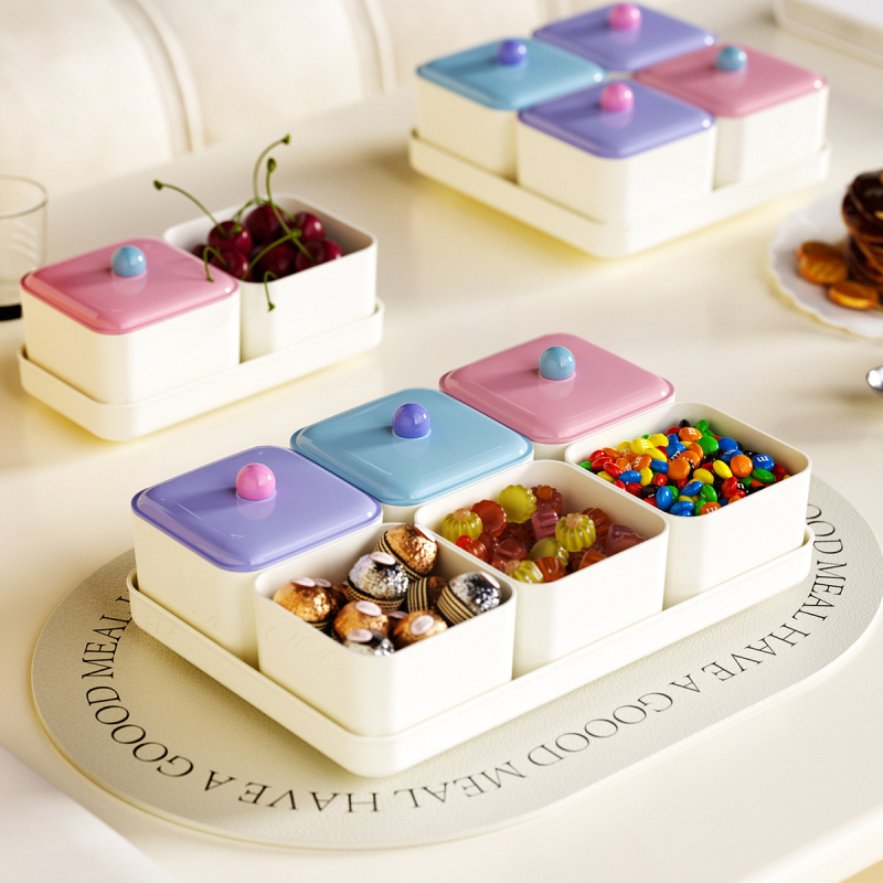 Platou pentru fructe din plastic, cu compartimente și capac, pentru sufragerie; marca Smell your heart, lansare 2024, stil simplu.