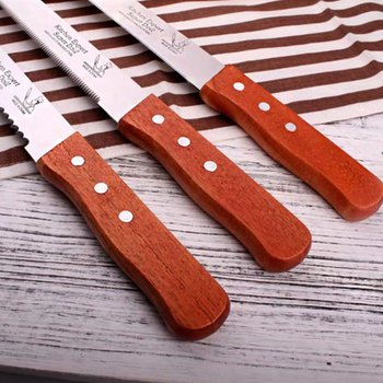 Cuțit de pâine cu dinți zimți pentru pâine și prăjituri | Lamă din oțel inoxidabil 2Cr13, mâner din lemn | Stil modern minimalist | Categoria: Cake Mold