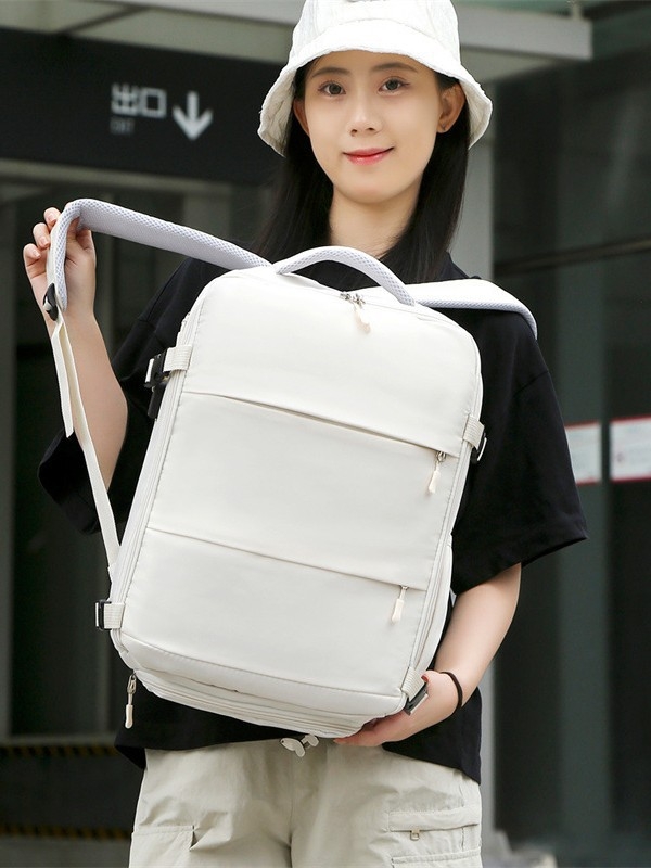 Nagy kapacitású üzleti hátizsák — kopásálló, vízálló Oxford anyagból; 36–55 L; kompatibil 14 colos laptophoz; légáteresztő vállpántok; ideális szabadidős utazásokhoz és tanuláshoz; Business Elite stílus