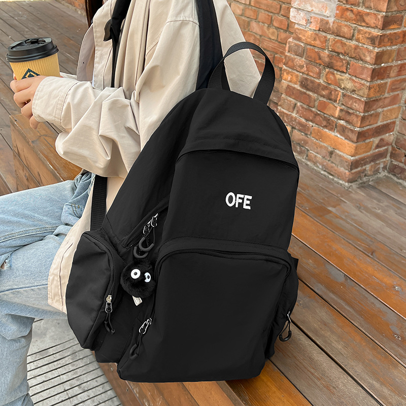 Uniszex nylon hátizsák szabadidős utazáshoz, kapacitás 20–35L, kompatibil 14 colos laptophoz, kopásálló, ívelt vállpánt