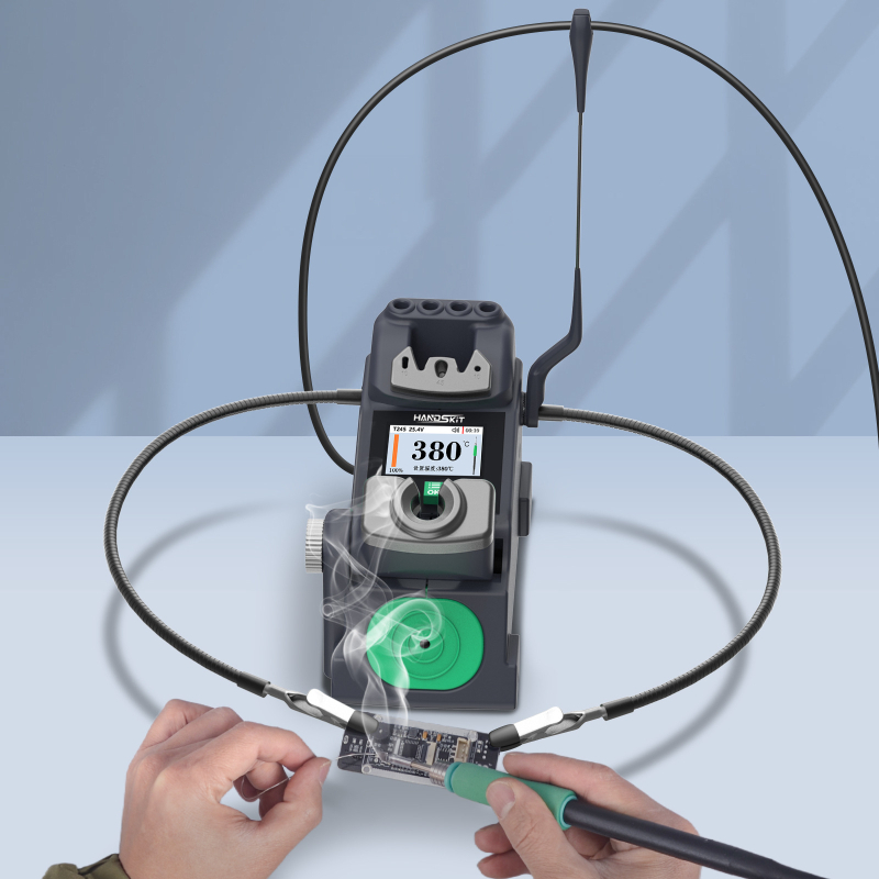 HANDSKIT Suport metal pentru lipitor 210/245 – Multifuncțional (Material: Fier; Diametru deschidere: Ø5; Adâncime canelă: 4; Dimensiune canelă internă: 52)