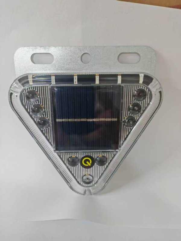 Solarni napajani upozoravajući stroboskop za kamione i kombije – vodootporan, 24V, upozorenje širine vozila, protiv sudara straga