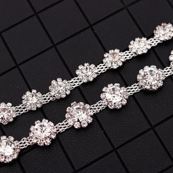 Lanț cu cristale pentru costume de dans – placare electrolitică, model cu floarea-soarelui, design original (Lanț, cristale, placare electrolitică, model cu floarea-soarelui, design original)