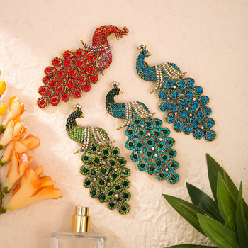 Павлинова брошка с мотив – ретро стил, сплав, електроплатиране, унисекс