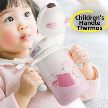 Gyerekeknek szánt hőálló pohár maci fej formájú fogantyúval és hordozókötéllel, belső 316 rozsdamentes acél, 12-24 órás szigetelés, szívószál