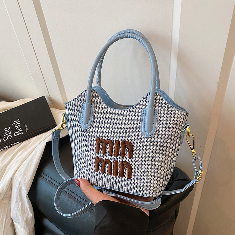 Torba za rame crossbody, PU materijal, oblik kante, zatvarač na zip, unutarnja džepna pretinica sa zipom