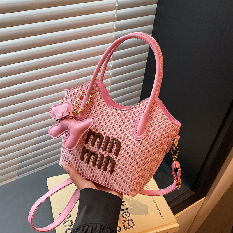 Torba za rame crossbody, PU materijal, oblik kante, zatvarač na zip, unutarnja džepna pretinica sa zipom