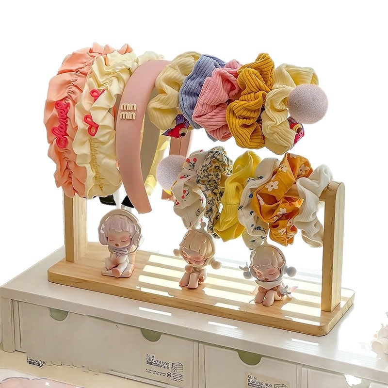 Raft din lemn pentru accesorii de păr - organizator pentru agrafe, brățări și bentițe, stil artistic, toamnă 2025