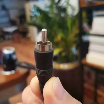 Fahrenheit ultrahangos arcápoló eszköz hővezető fejjel – Funkciók: fehérítés, bőrápolás, pontszerű anyajegy, ultrahang; IPX8 vízálló; hordozható; Beépített akkumulátor: Nincs; Piacra kerülés: 2021