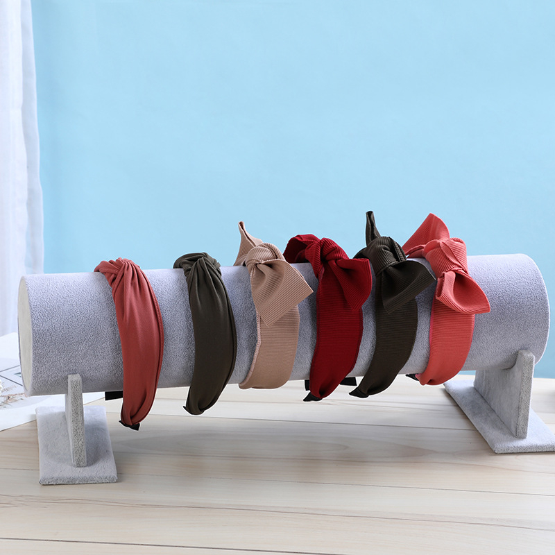 Stojak za nakit od flanelnog materijala, cilindrični dizajn, baršunasta obloga, vrhunski stil (Brend: Mincerity)