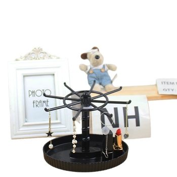 Forgó ékszerállvány – 3-rétegű műanyag fülbevaló kiállító, többszintű ventilátor-formájú kialakítással (injektált)