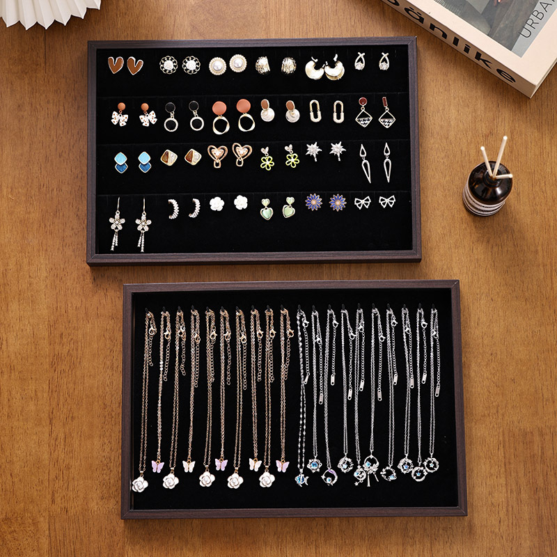 Fából készült ékszerállvány, négyzet alakú, egyszintes, luxus kivitel