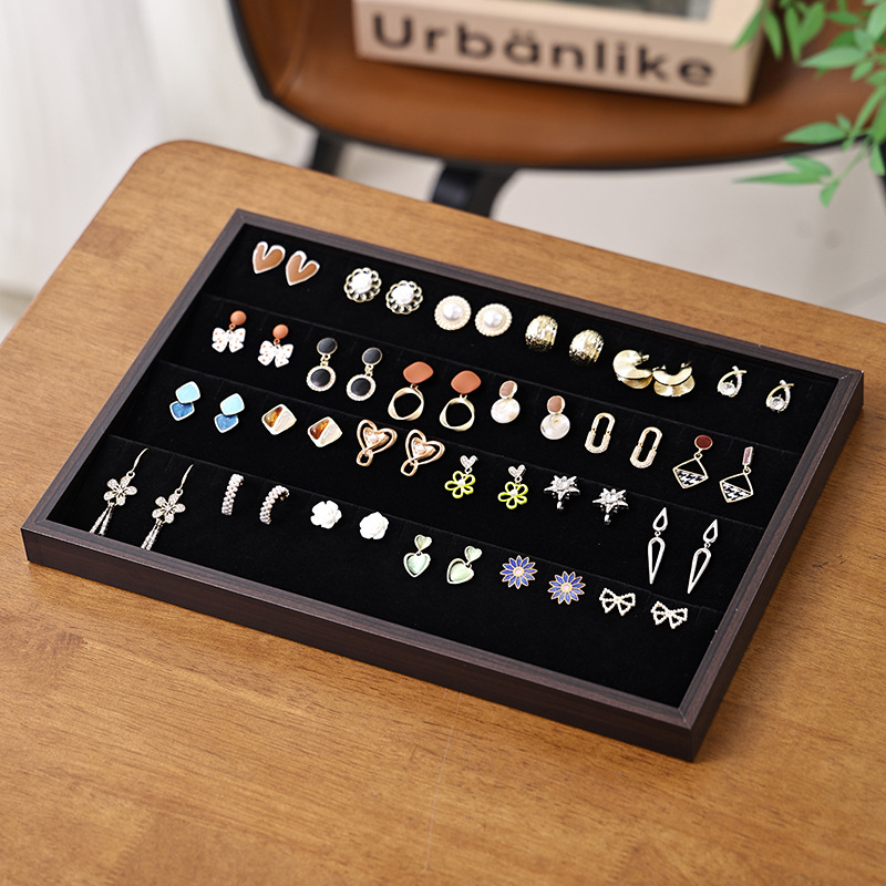 Fából készült ékszerállvány, négyzet alakú, egyszintes, luxus kivitel