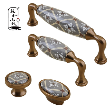 Bohemia-stílusú gardróbszekrény fogantyú, anyag: cinkötvözet + kerámia, modell: W09, alkalmas ajtókhoz vagy fiókokhoz