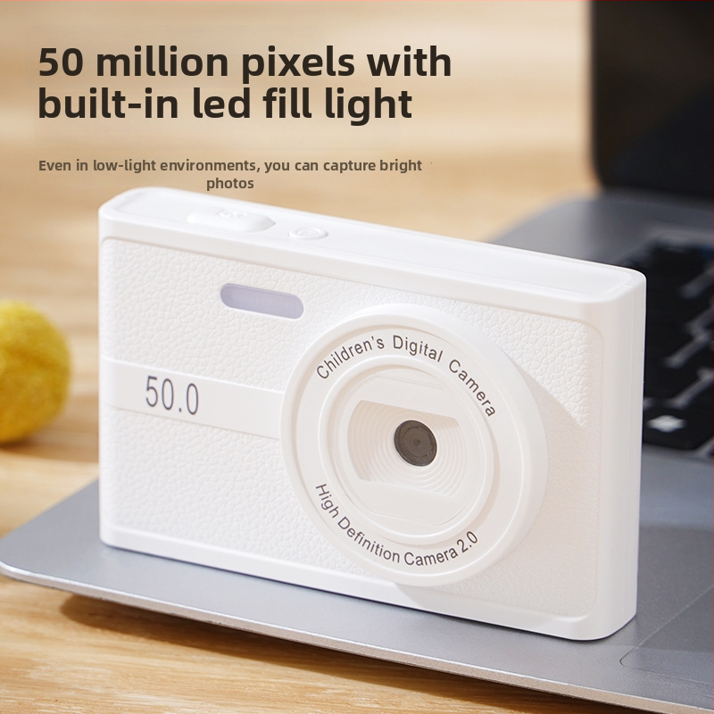 Cameră digitală retro pentru campus – compacta, HD, cu senzor CCD 1/2.3-inch, 24 MP, 8x zoom optic, 2.3-inch ecran HD, stocare TF