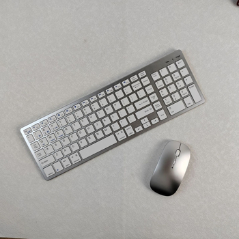 Bežični set tipkovnice i miša s bežičnim punjenjem i Bluetoothom u tri načina, tanka tipkovnica od 102 tipke, tihe tipke s mehanizmom škarica, kompatibilno s tabletima i pametnim telefonima