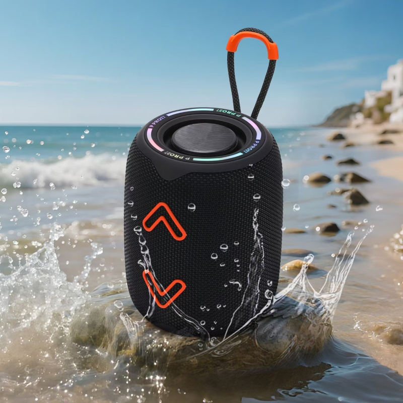 Vanjski Bluetooth zvučnik P Pro27, Bluetooth 5.3, 10W, frekvencijski raspon 100 Hz-20 kHz, ugrađena baterija 1200-2000 mAh, domet do 10 m
