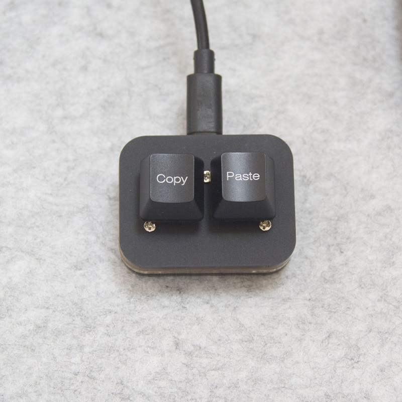 Tastatură numerică cu USB cablată, iluminare RGB, întrerupătoare hot-swappable și scurtături programabile cu un singur clic