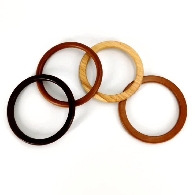 Γυναικεία στρογγυλή πλεκτή τσάντα από ξύλο, Μάρκα Other, Υλικό: Ξύλο, Κυκλοφόρησε την άνοιξη του 2022