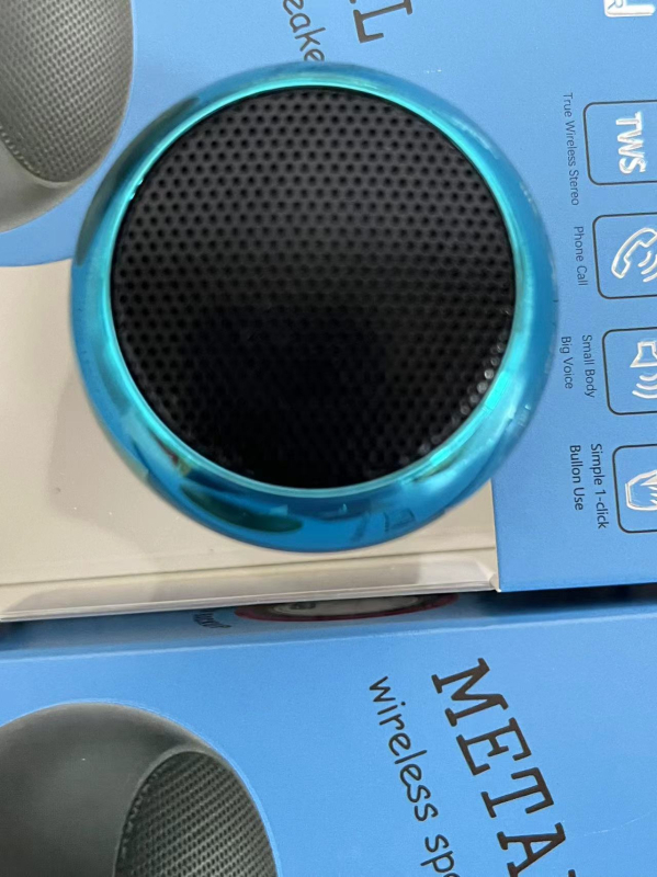 Jin Miao Mini Bluetooth Zvučnik M3 - IPX7 vodootporan, 5W snaga, Bluetooth 5.0, raspon frekvencija 100 Hz-20 kHz, ugrađena baterija 300-500 mAh