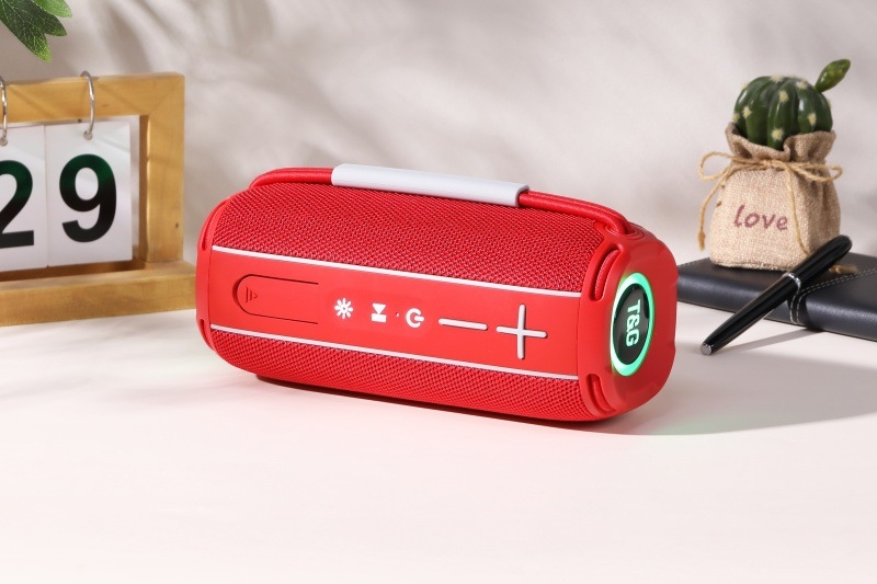 Prijenosni Bluetooth zvučnik sa slotom za karticu, 2 zvučnika, BT 5.3, ugrađena baterija 1000–1200 mAh, 10 W, frekvencijski raspon 100 Hz–20 kHz, domet 10 m
