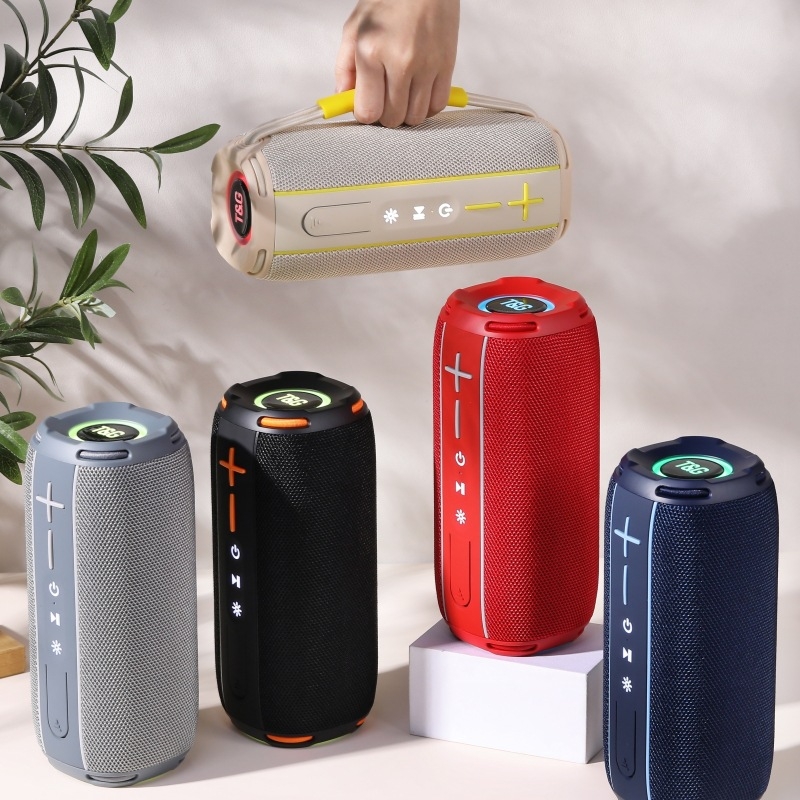 Prijenosni Bluetooth zvučnik sa slotom za karticu, 2 zvučnika, BT 5.3, ugrađena baterija 1000–1200 mAh, 10 W, frekvencijski raspon 100 Hz–20 kHz, domet 10 m