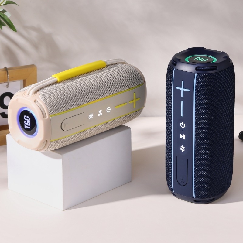 Prijenosni Bluetooth zvučnik sa slotom za karticu, 2 zvučnika, BT 5.3, ugrađena baterija 1000–1200 mAh, 10 W, frekvencijski raspon 100 Hz–20 kHz, domet 10 m