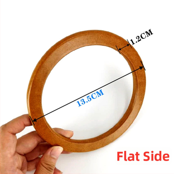 Στρογγυλή ξύλινη τσάντα με υφαντή υφή και χερούλι κορυφής, άνοιξη 2022