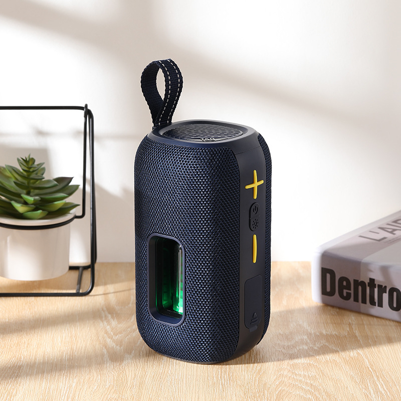 Mini Bluetooth zvučnik, 8W izlaz, Bluetooth 5.3, 100 Hz–20 kHz, SNR ≥70 dB, ugrađena baterija 1000–1200 mAh
