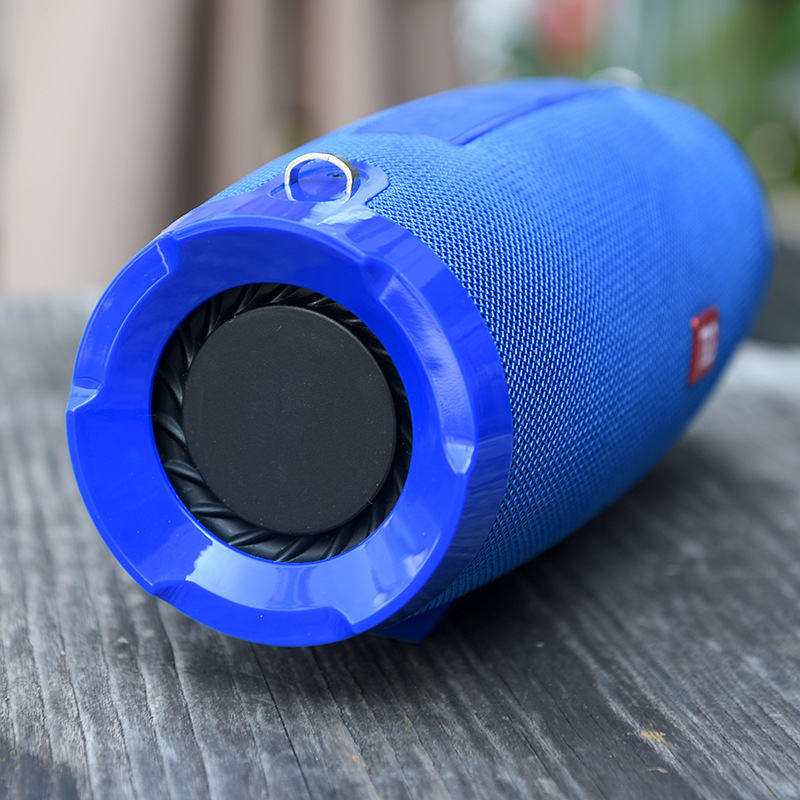 Bluetooth zvučnik s radiom i reprodukcijom TF/USB — Bluetooth 5.3, 10W, frekvencijski raspon 50Hz-20kHz, ugrađena baterija 1000-1200mAh, podrška USB i TF kartici