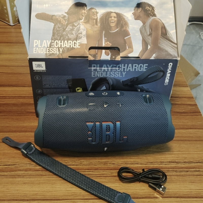 Boxă portabilă Bluetooth cu subwoofer încorporat, IPX7 rezistent la apă, 40W, Bluetooth 5.3, 20Hz-20kHz, baterie 2000-4000mAh