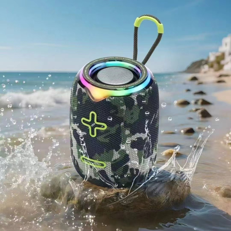 Prijenosni Bluetooth zvučnik, dvostruki sustav zvučnika, IPX4 vodootporan, 10W, BT 5.3, ugrađena baterija 1200–2000mAh, frekvencijski raspon 100 Hz–20 kHz