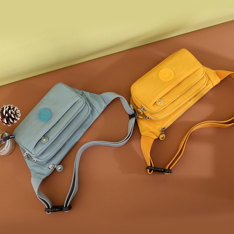 Ženska nylon crossbody torba – gradski stil, zatvarač, unutarnji džep za telefon, džep za identifikaciju, poliester podstava, jesen 2024