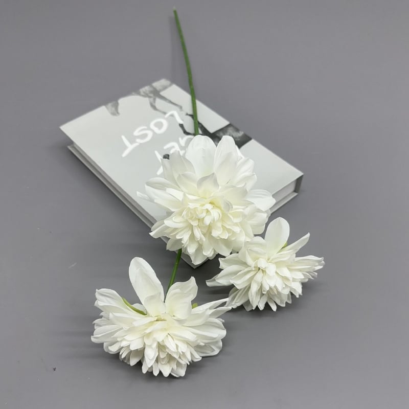 Τεχνητό μπουκέτο ντάλιες, 3 κεφάλια σε ένα στελέχος, διακόσμηση φόντου γάμου (Μάρκα: Happy month; Υλικό: Πλαστικό, μεταξωτό λουλούδι; Τεχνική: Διαμόρφωση, ανάγλυφο; Διαφορετικότητα: 4228004; Χρήση: Γάμος)