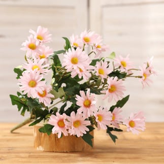 Umjetni cvijet Daisy – materijal: svila mrežica, sitotisak; pogodno za vjenčanja, fotografiranje na otvorenom i kućnu dekoraciju.