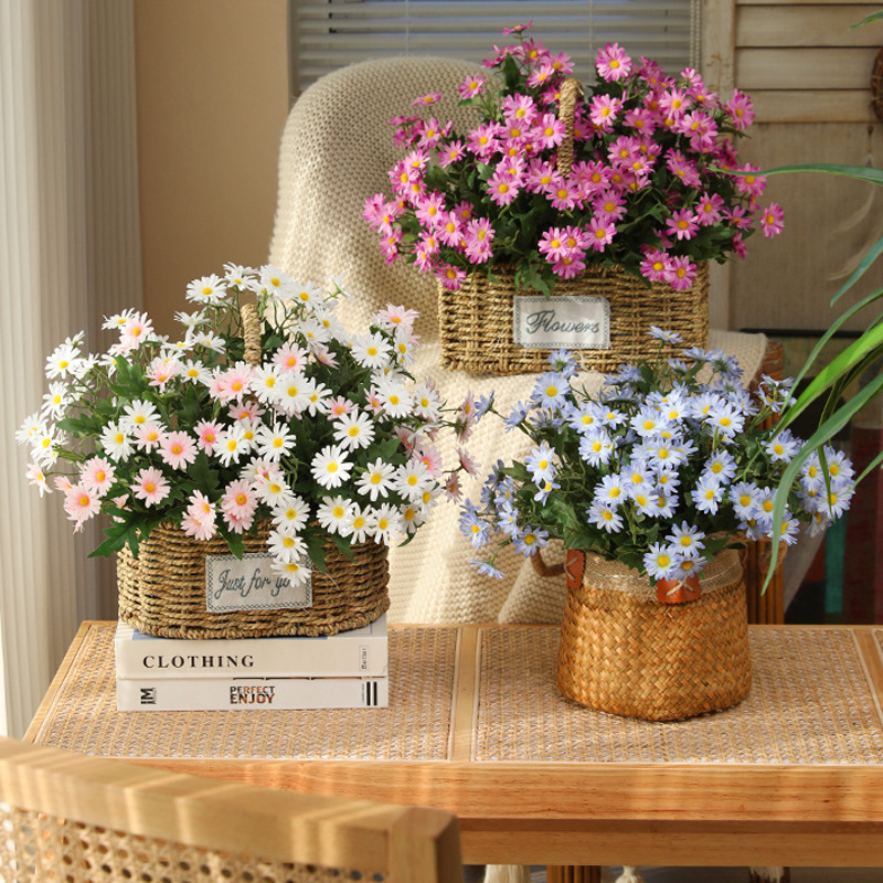 Umjetni cvijet Daisy – materijal: svila mrežica, sitotisak; pogodno za vjenčanja, fotografiranje na otvorenom i kućnu dekoraciju.