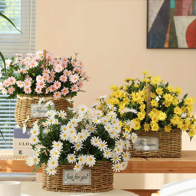 Umjetni cvijet Daisy – materijal: svila mrežica, sitotisak; pogodno za vjenčanja, fotografiranje na otvorenom i kućnu dekoraciju.