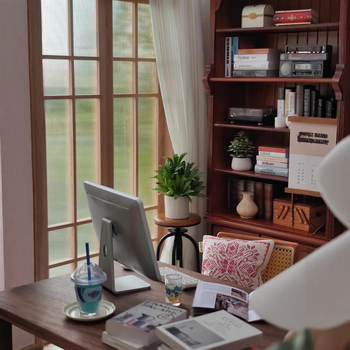 Calculator desktop miniatural pentru casă de păpuși, cu tastatură și mouse – model static din plastic, recuzită pentru păpuși, vârsta 15–35