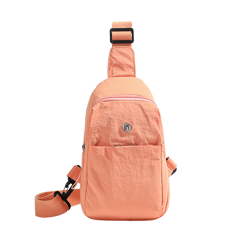 Yuesi ženska torba od najlona, crossbody, urbanog jednostavnog stila, lagana; poliester podstava; zatvaranje zipom; unutarnji pretinci: tajni pretinac sa zatvaračem, pretinac za mobitel, ID pretinac, sandwich pretinac; vanjski trodimenzionalni dizajn; svak
