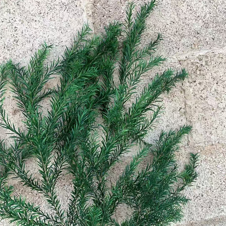 Sušeni buket cvijeća s višestrukim zlatnim lišćem, dekorativna kompozicija; Brend: Pair of flowers; Pakiranje: Opp vrećica; Namjena: poslovni darovi