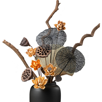 Kuivatatud lillede bukett, käsitööline põrandal seisev dekoratiivne kimp kõrgete okstega ja loodusliku lotose seemnepodiga (Tüüp: Lilled; Klassifikatsioon: Kuivatatud lilled veenidega; Bränd: Zen Garden; Kasutus: Bukett; Põhjalik ruum: Elutuba)