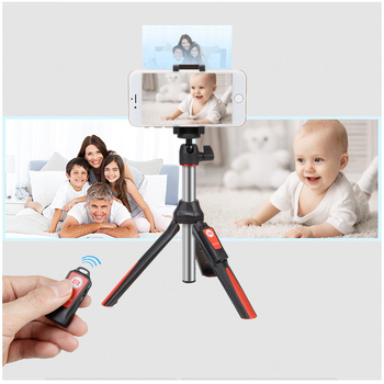 Selfie stojan tripod s bezdrôtovým Bluetooth diaľkovým ovládaním, guľová pan-tilt hlava, plastová konštrukcia, nosnosť do 2 kg, hmotnosť 0,25 kg