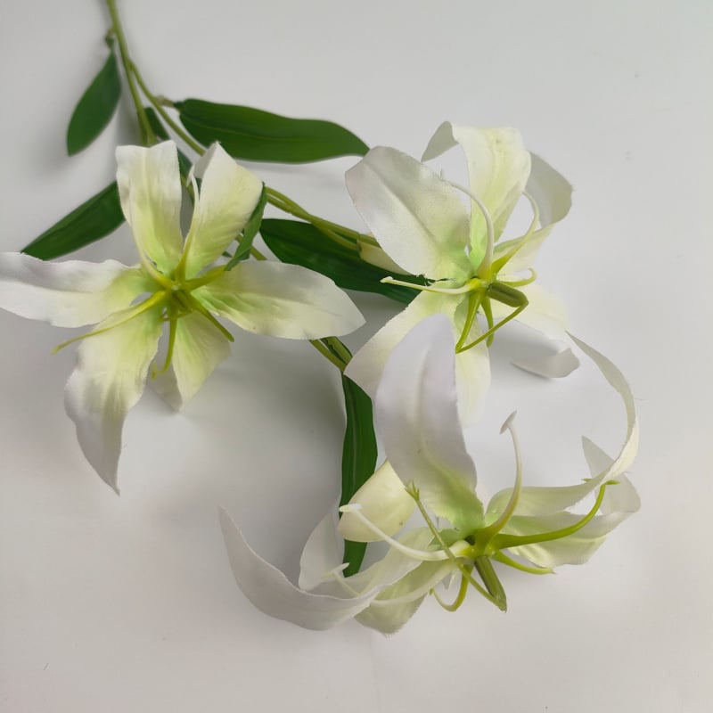 Művirág lángoló liliom gyümölcs díszítéssel (Márka: Lin xin crafts; Kód: Flame lily--yd03; Anyagok: műanyag, rugalmas gumi, selyemvirágok; Használat: esküvő, kültér, fotó kellékek)