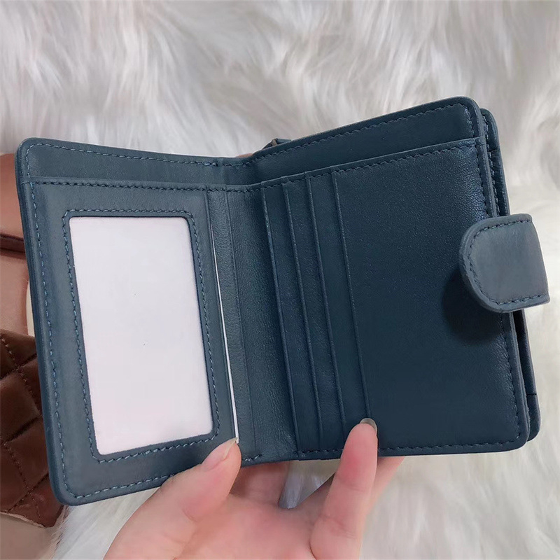 Дамски бифолд портфейл от естествена кожа с текстура на овча кожа, множество джобове за карти и монетник