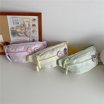 Čerstvá a jednoduchá crossbody taška z Oxford tkaniny, polyesterová podšívka, zapínanie na zips, vnútorný zipsový priečinok, v štýle Mori/Japonský štýl