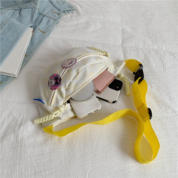 Čerstvá a jednoduchá crossbody taška z Oxford tkaniny, polyesterová podšívka, zapínanie na zips, vnútorný zipsový priečinok, v štýle Mori/Japonský štýl