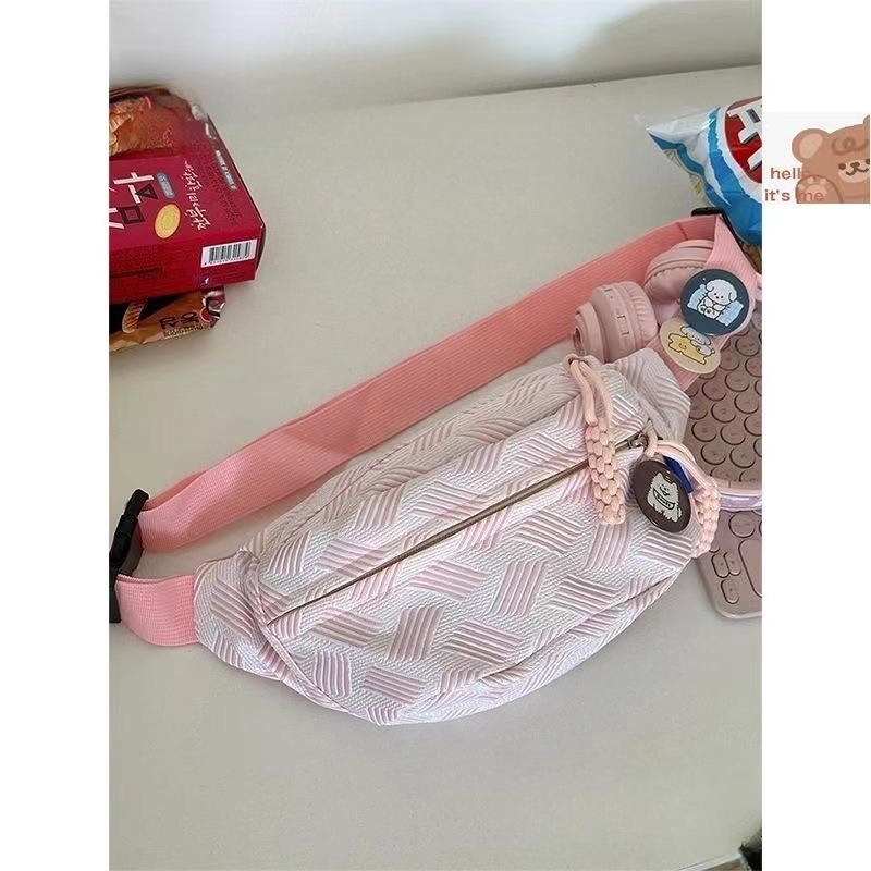 Čerstvá a jednoduchá crossbody taška z Oxford tkaniny, polyesterová podšívka, zapínanie na zips, vnútorný zipsový priečinok, v štýle Mori/Japonský štýl