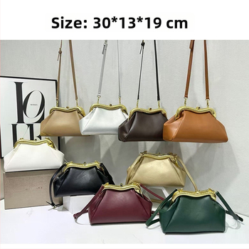 Ramenná crossbody kabelka s tvarom dumpling (Materiál: Super fiber; Zapínanie: Lock; Vnútro: Document bag)